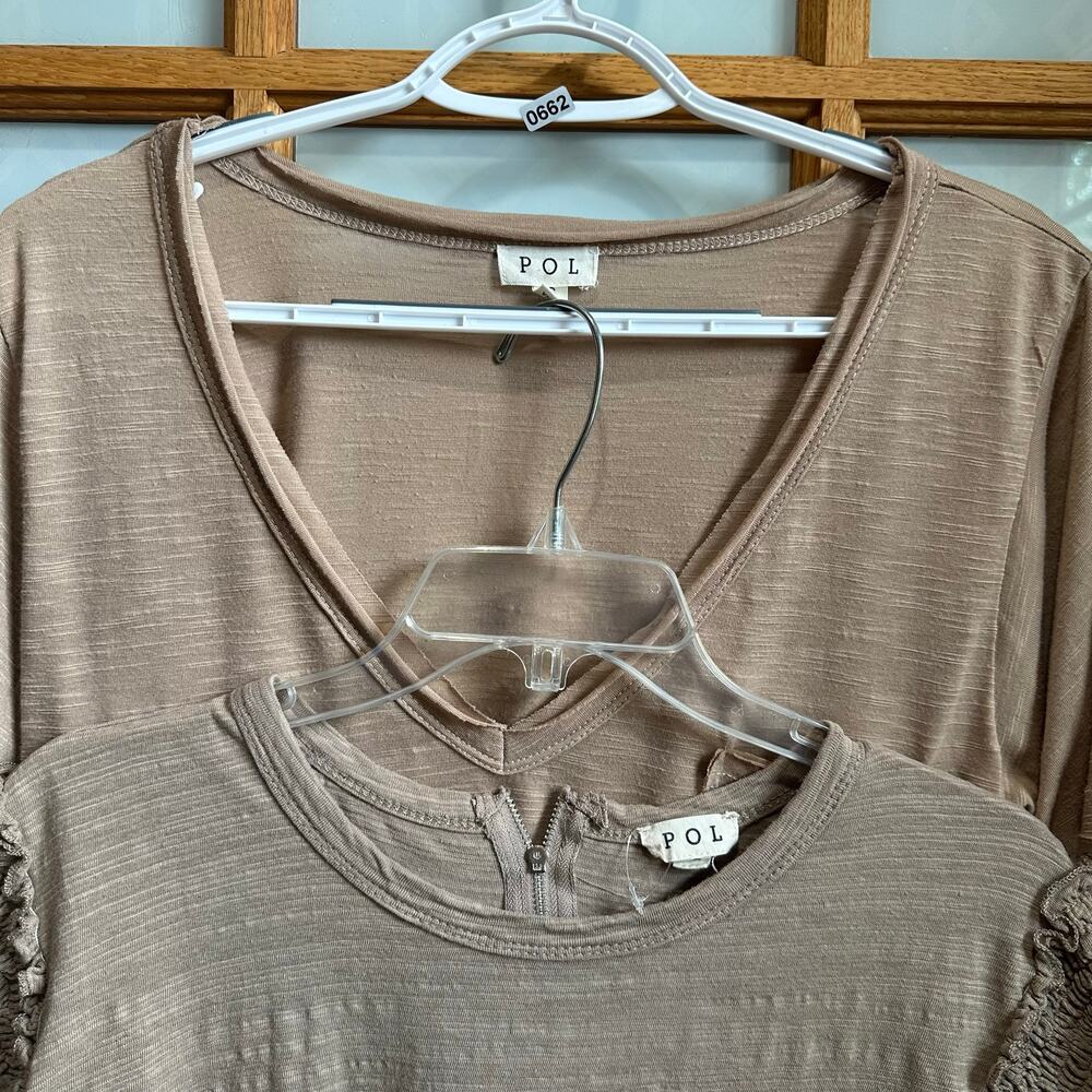K662 POL Women’s Sz Small Bundle of 2 Tops One Tan with Zipper & One Oversized
